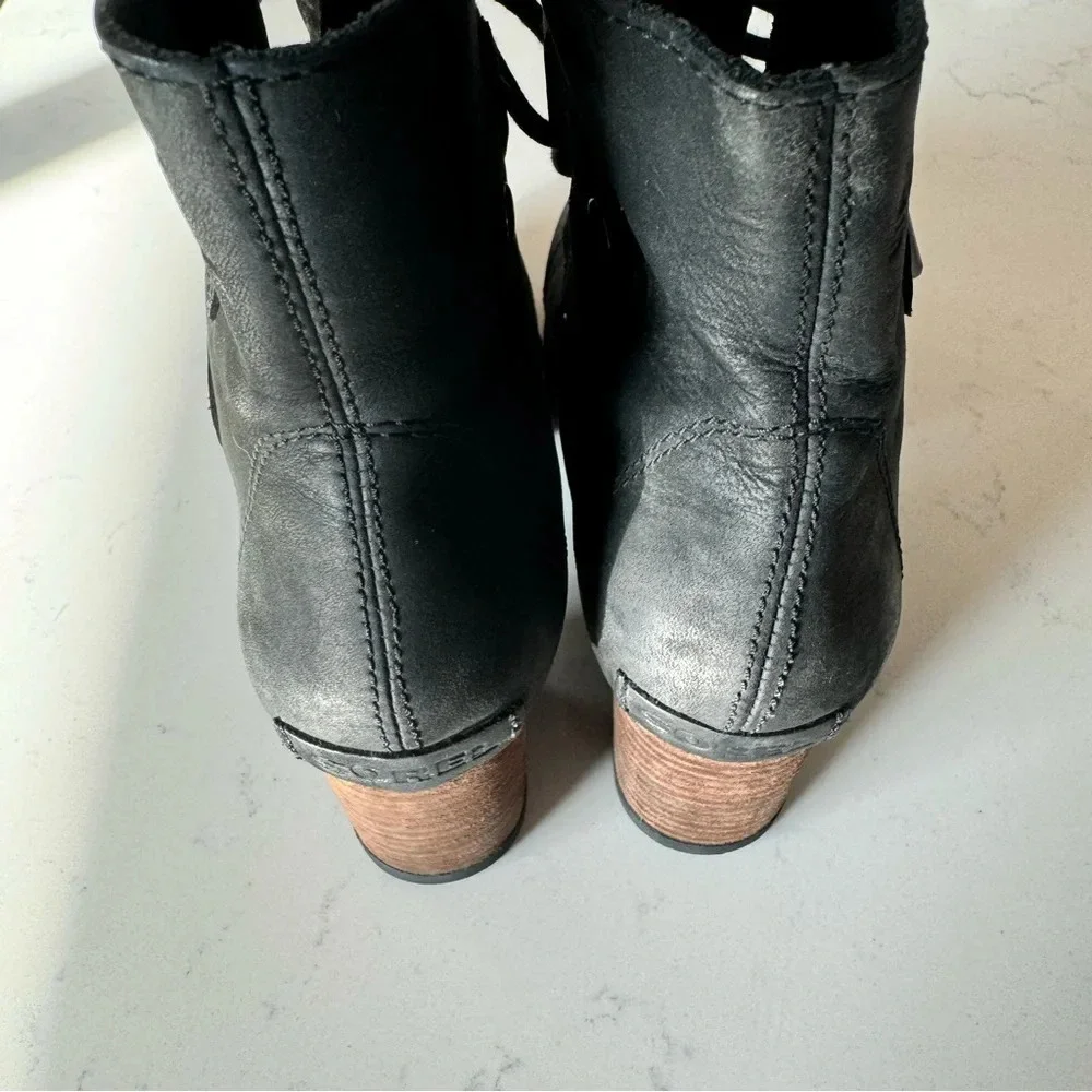 Sorel Addington Lace-Up Ankle Boots in black size: 6.5